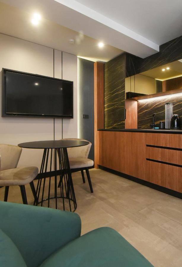 Grandeur Apartments Pula Luaran gambar