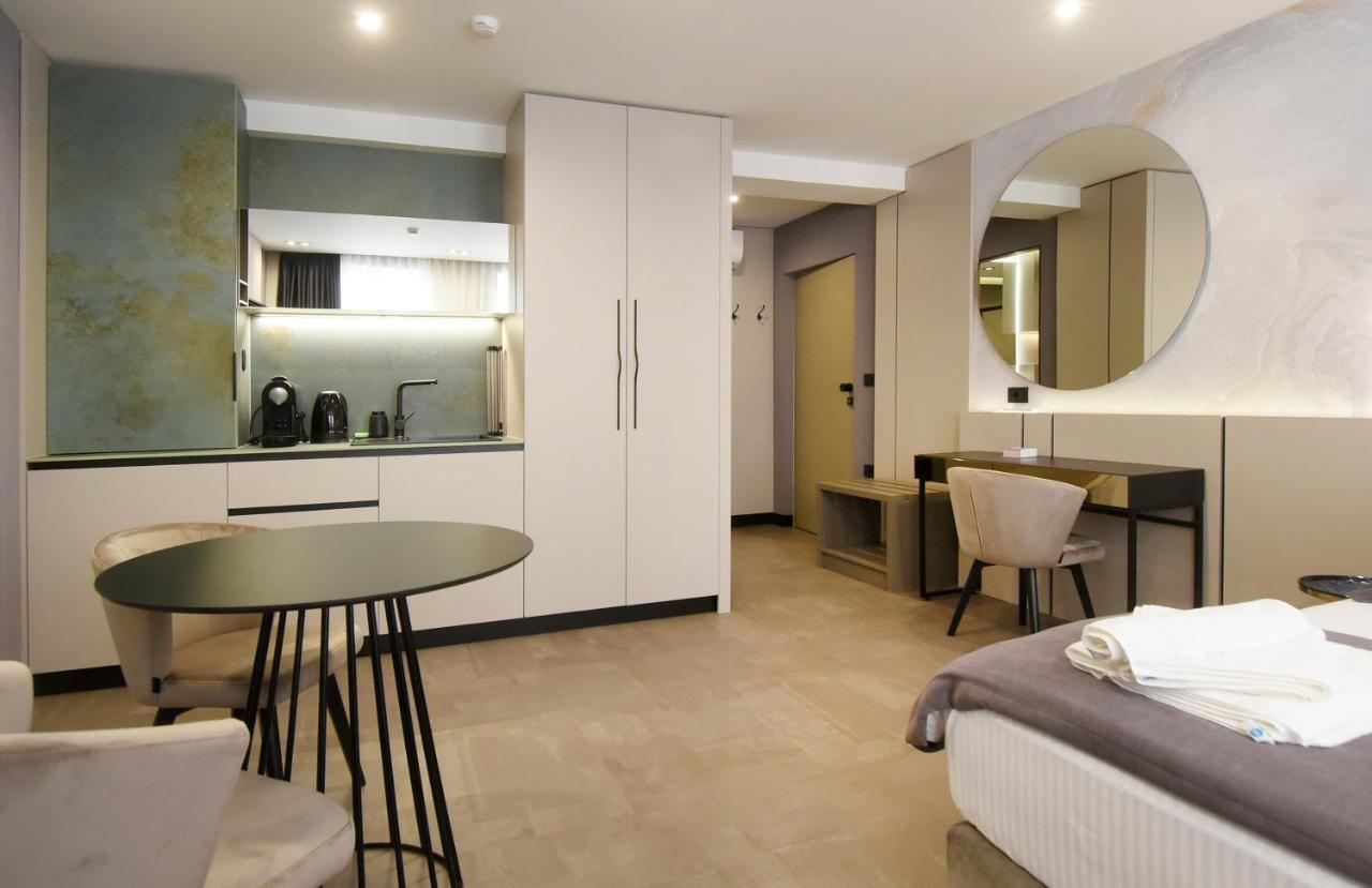 Grandeur Apartments Pula Luaran gambar