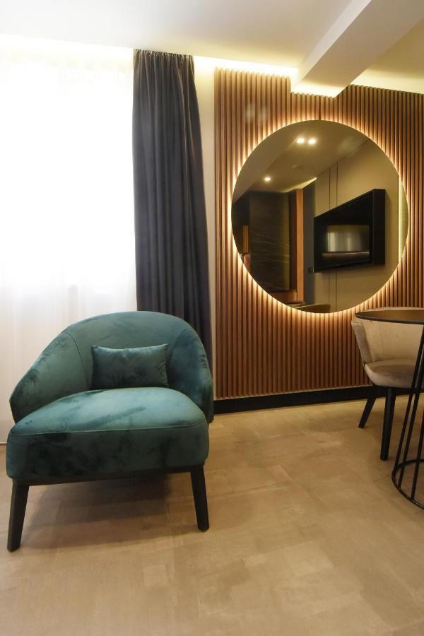 Grandeur Apartments Pula Luaran gambar