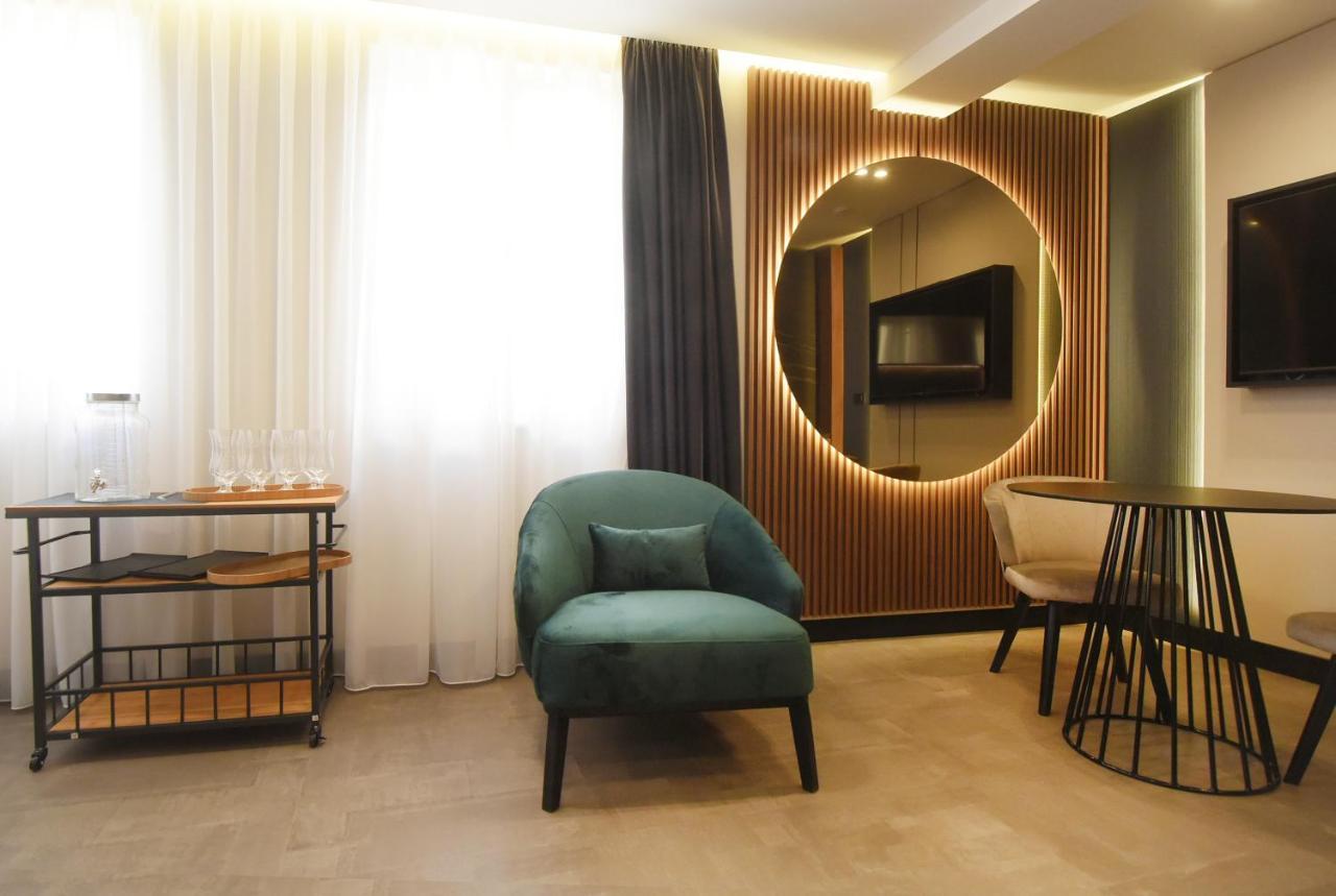 Grandeur Apartments Pula Luaran gambar