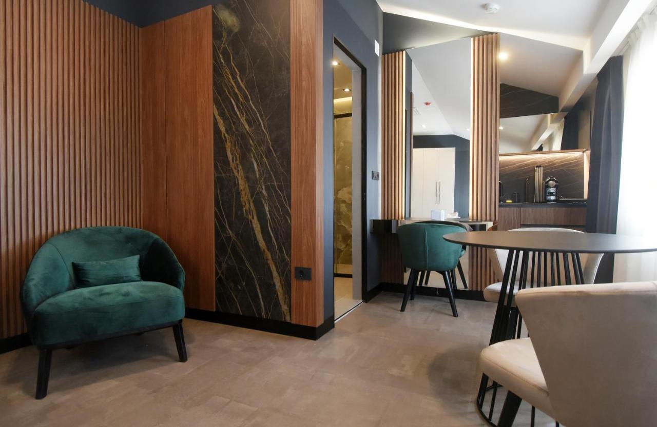 Grandeur Apartments Pula Luaran gambar