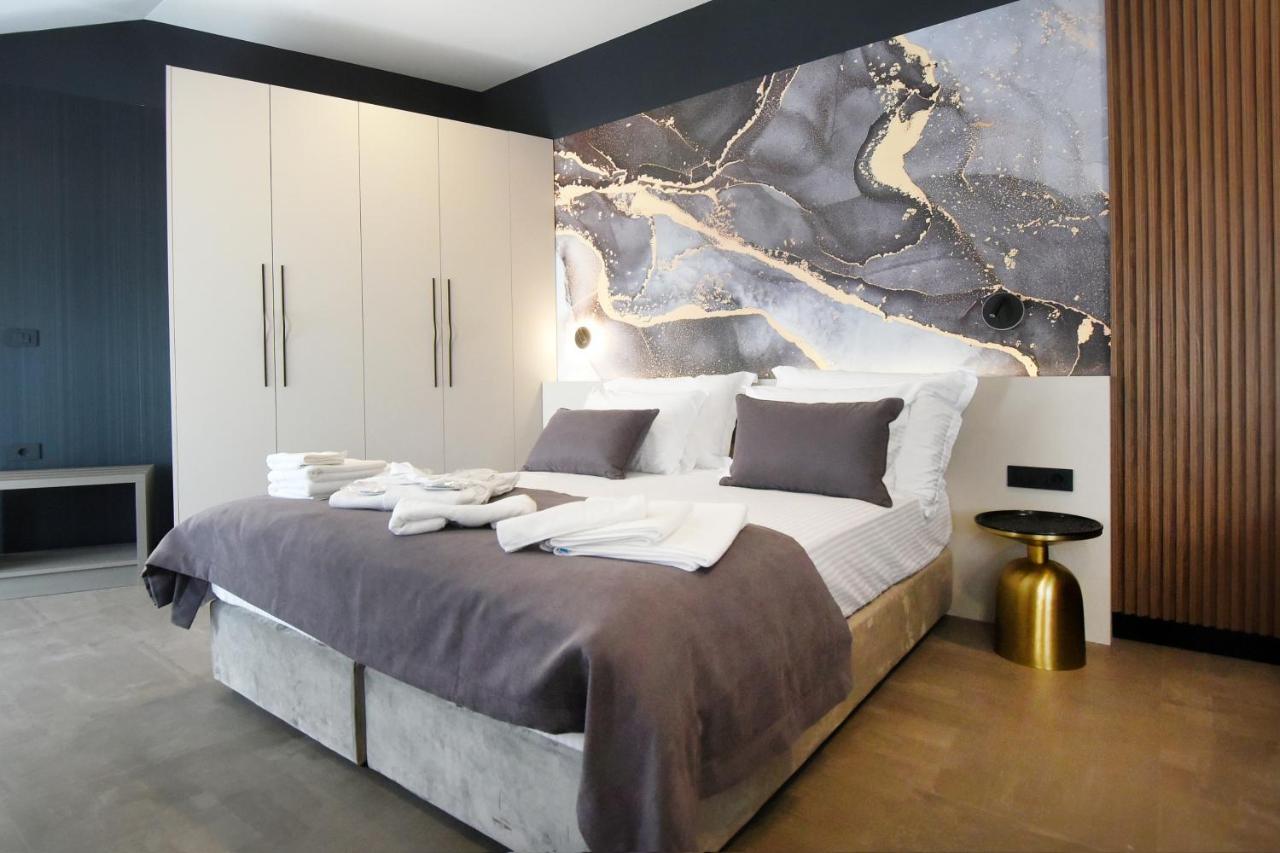 Grandeur Apartments Pula Luaran gambar