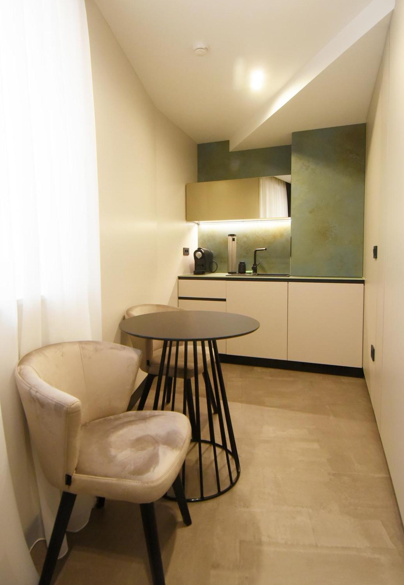 Grandeur Apartments Pula Luaran gambar